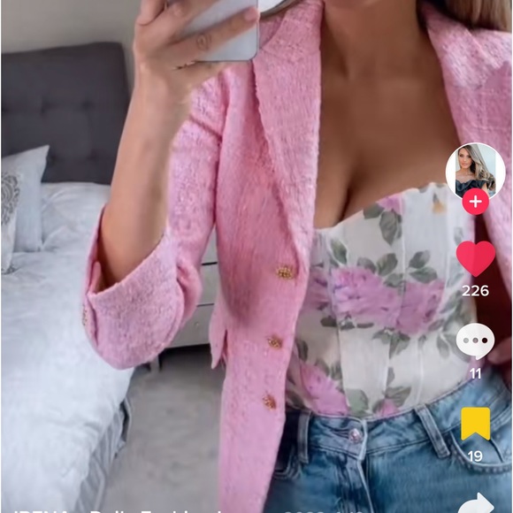 Zara blazer pink in size small - Picture 3 of 5